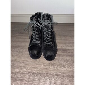 Black Velvet Lace Up Ankle Boots Heeled Witchy Goth Chunky Heel Size 7
